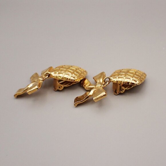 CHANEL Logo Matelasse Dangle Bow Earrings Clip-On GHW France - Picture 5 of 10
